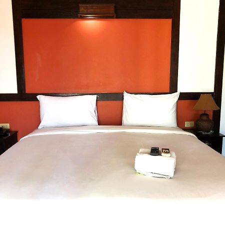 Sutus Court 7 Hotell Pattaya Eksteriør bilde