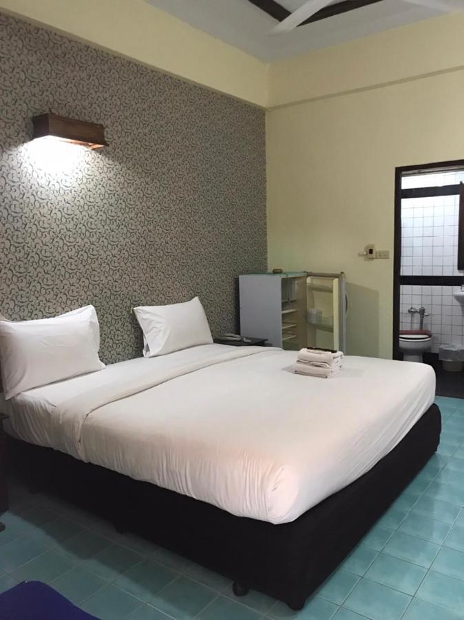 Sutus Court 7 Hotell Pattaya Eksteriør bilde