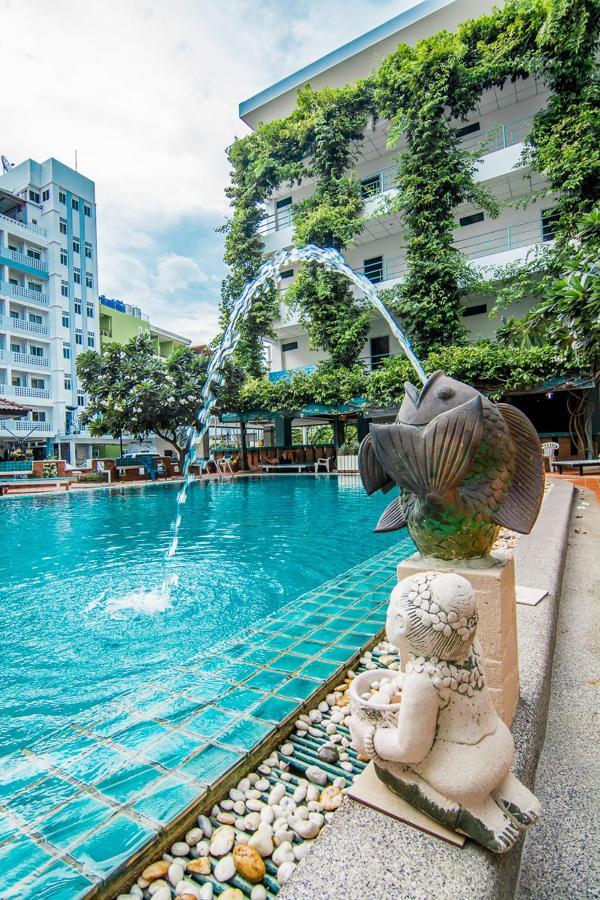 Sutus Court 7 Hotell Pattaya Eksteriør bilde
