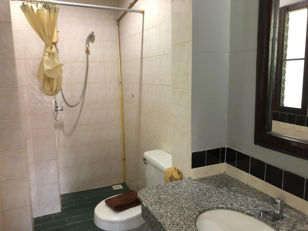 Sutus Court 7 Hotell Pattaya Eksteriør bilde